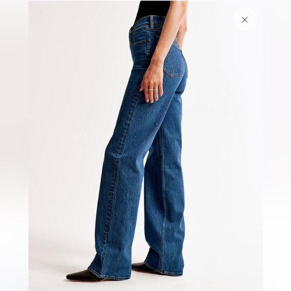 Abercrombie & Fitch High Rise 90s Relaxed Jean - Picture 6 of 12